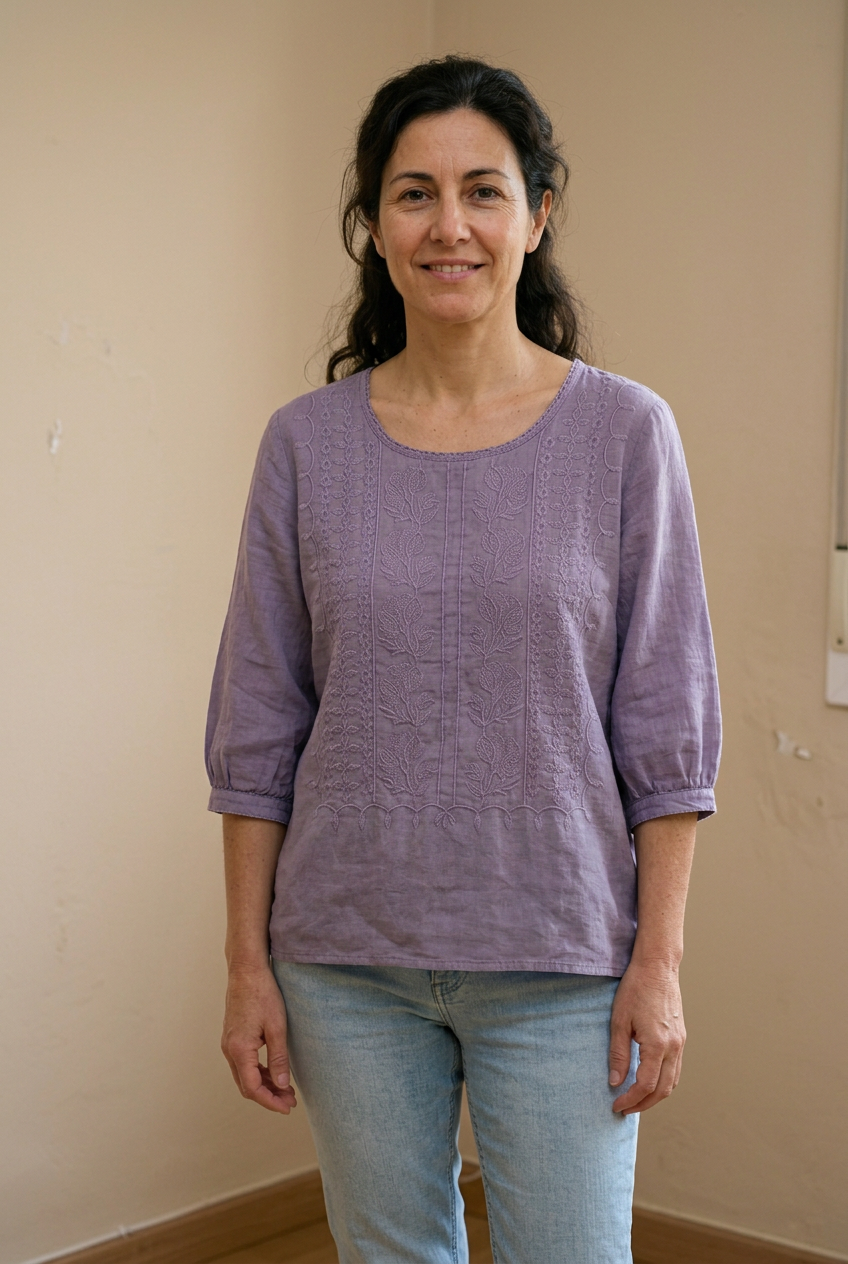 Avelina morada con modelo