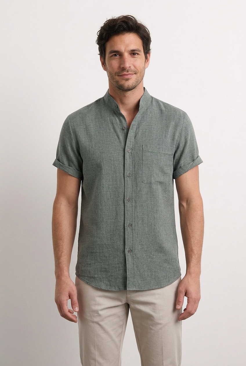 Tomás camisa gris con modelo